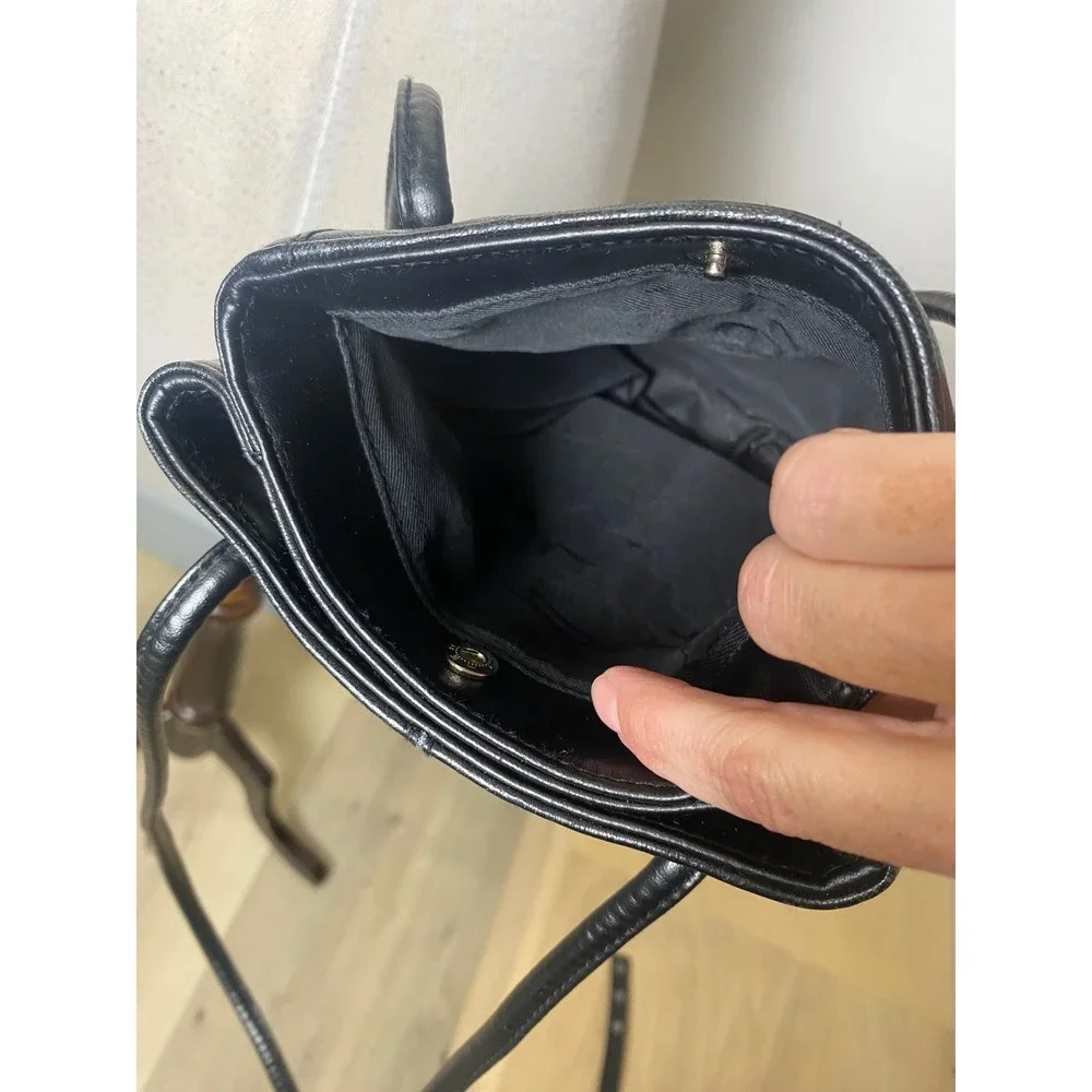 Vintage 90s Black Genuine Leather Shoulder Bag Minimalist Small Tote Purse